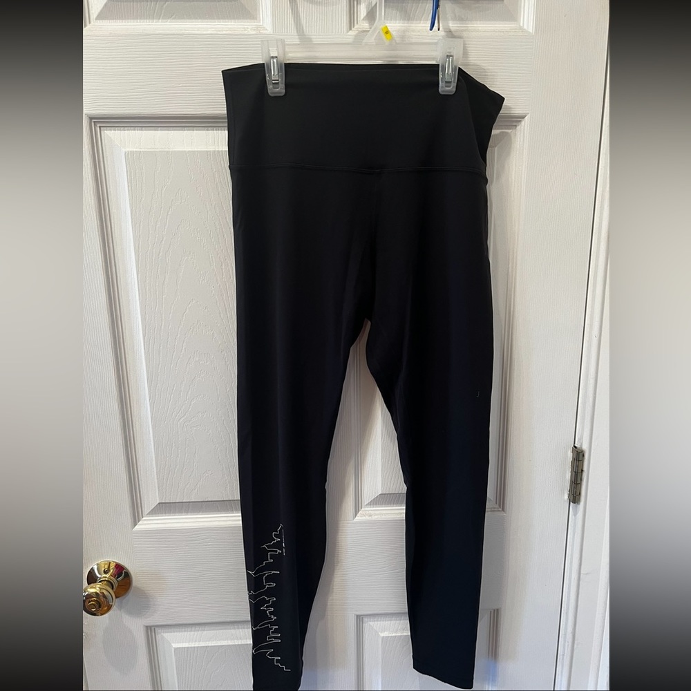 Worn once Lululemon Leggings Size 12 with NYC Skyline Decal